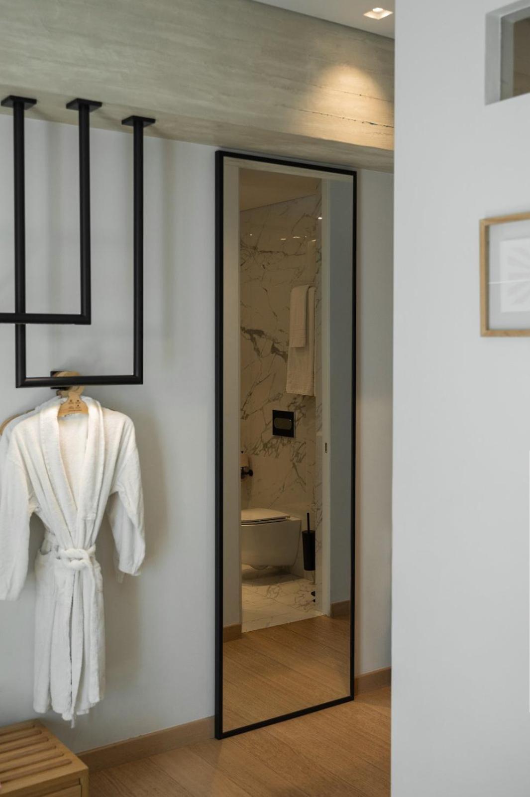 Coco-Mat Athens Jumelle Hotel Екстериор снимка A bathrobe hanging on a hanger
