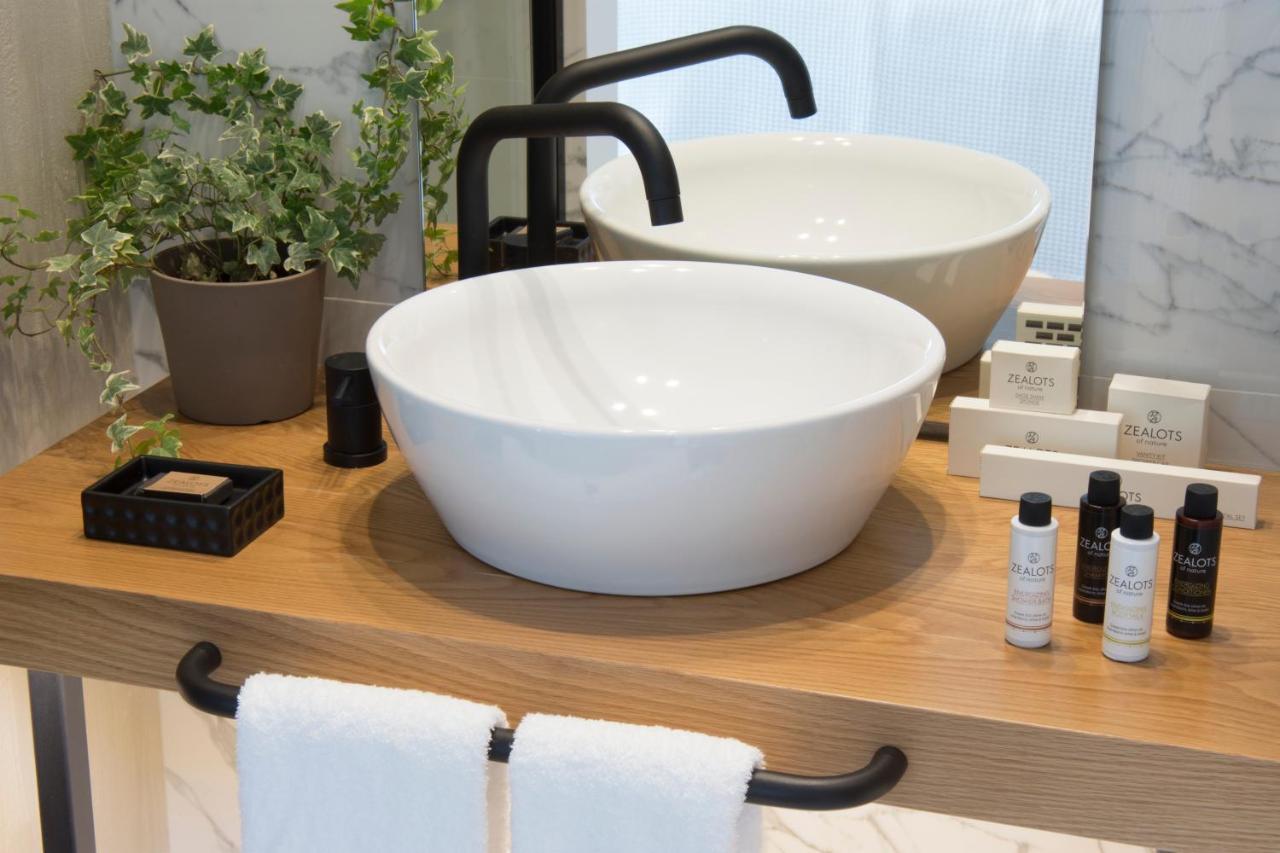 Coco-Mat Athens Jumelle Hotel Екстериор снимка Bathroom amenities