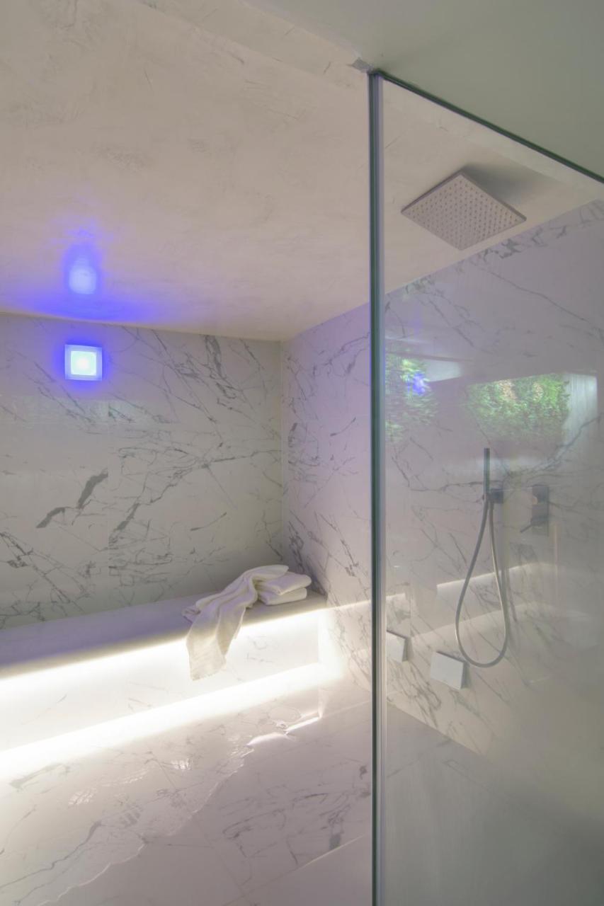 Coco-Mat Athens Jumelle Hotel Екстериор снимка A shower