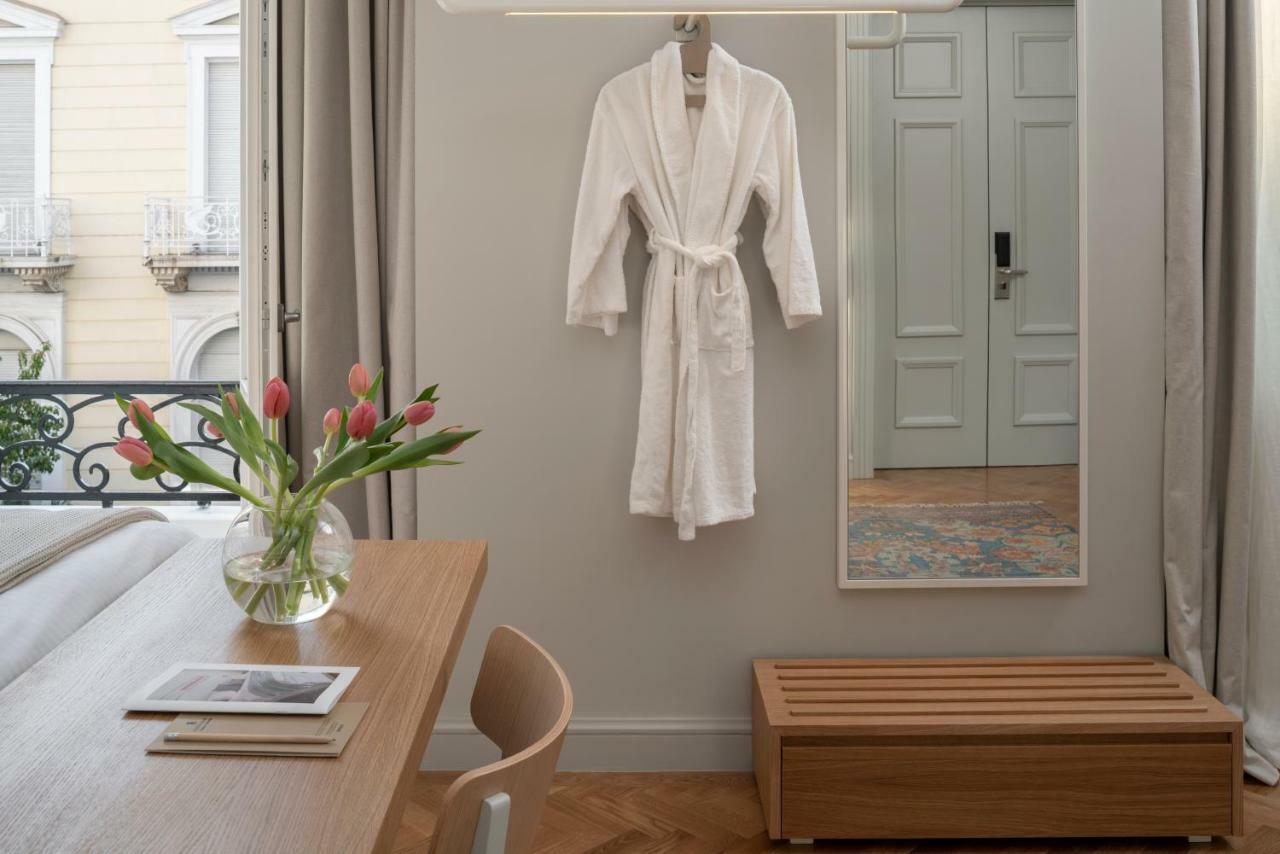 Coco-Mat Athens Jumelle Hotel Екстериор снимка A bathrobe hanging on a wall